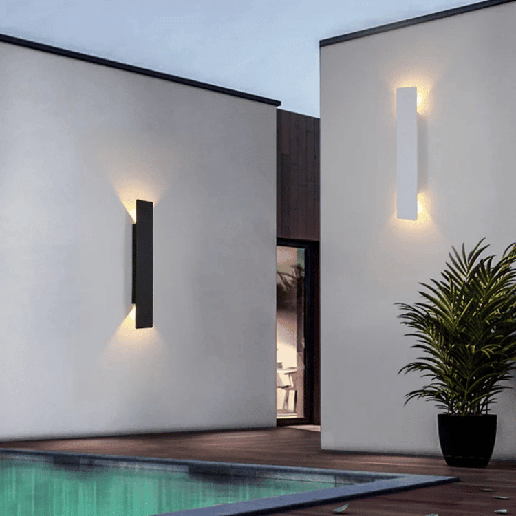Streamline | Modern IP65 Weather-Resistant Outdoor LED Wall Light