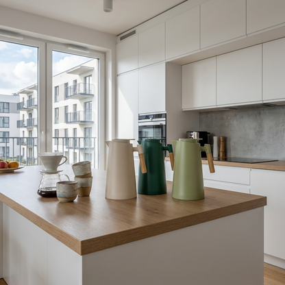 ElaraGlass | Elegant Insulated Thermal Jug with Wooden Handle