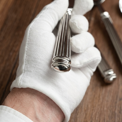 EleganceSteel | Ponadczasowy Premium Zestaw Sztućców ze Stali Nierdzewnej w 16 Częściach